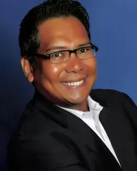 Photo of Glenn Magpantay